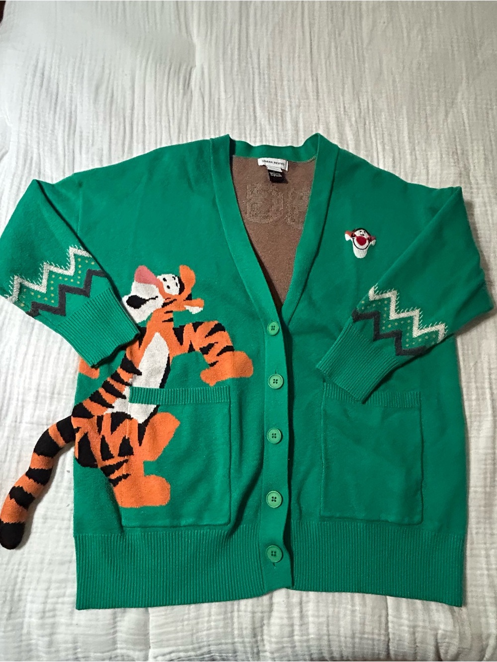 Urban Revivo Disney Winnie The Pooh Cardigan  Tigger Oversized